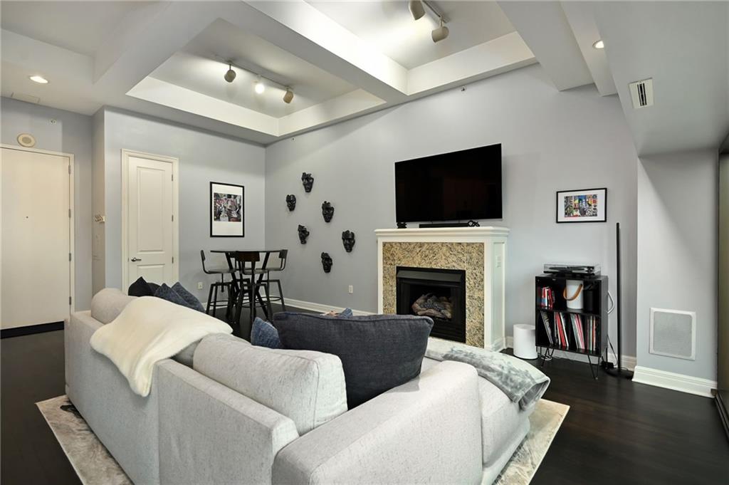 1101 Walnut Street Property Photo 6