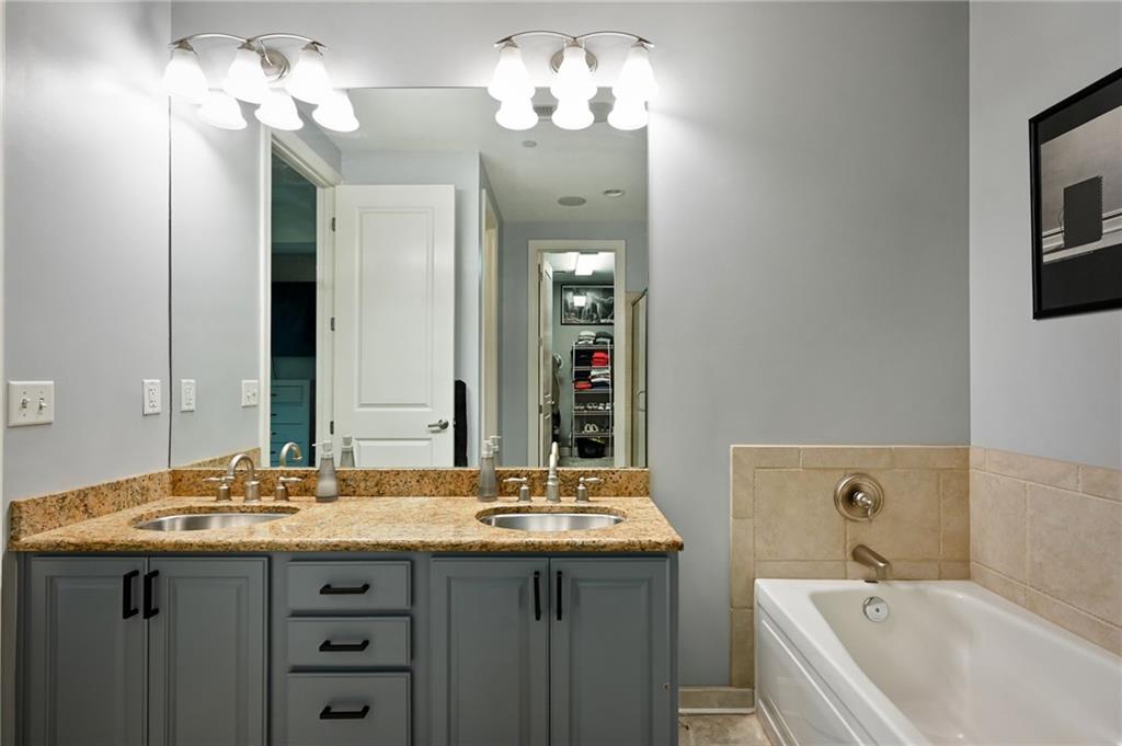 1101 Walnut Street Property Photo 16