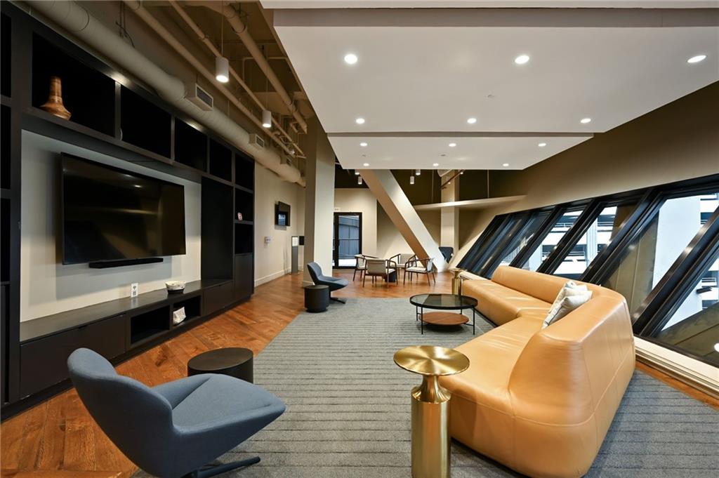 1101 Walnut Street Property Photo 30