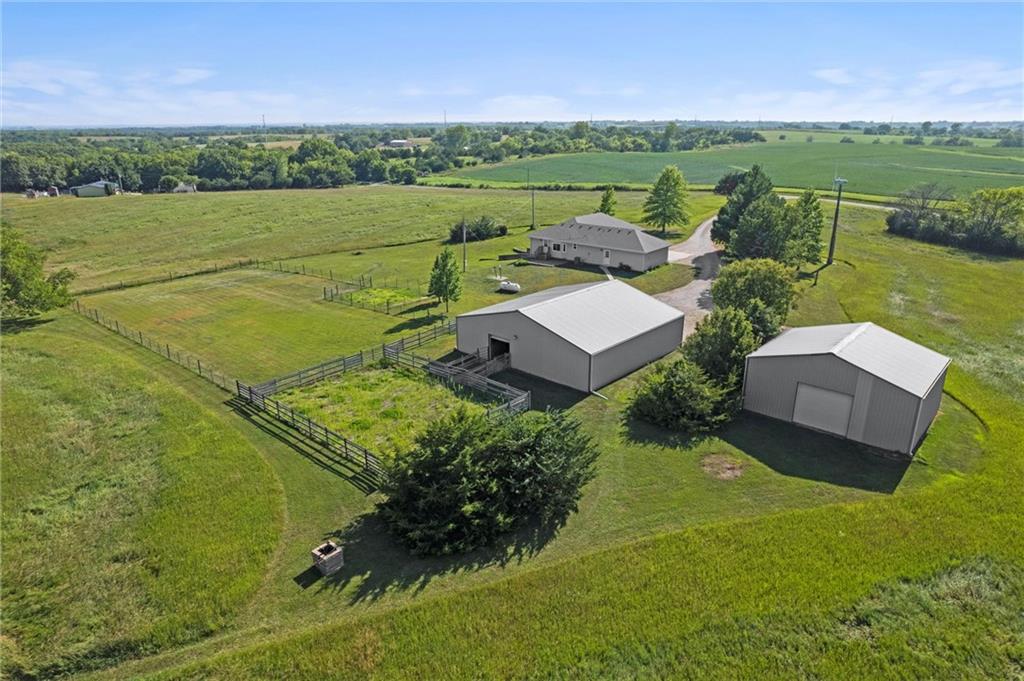 30680 243rd Street Property Photo 3