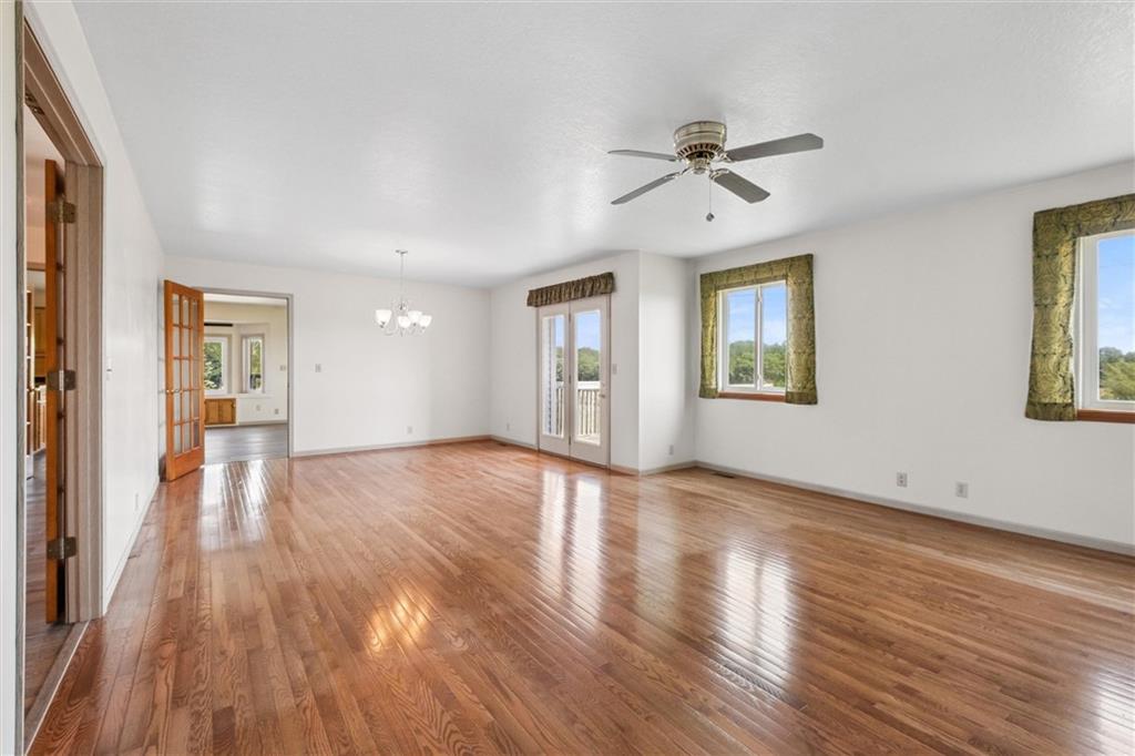 30680 243rd Street Property Photo 8