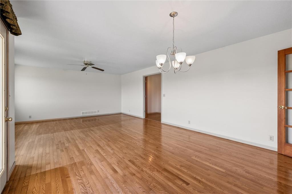 30680 243rd Street Property Photo 10