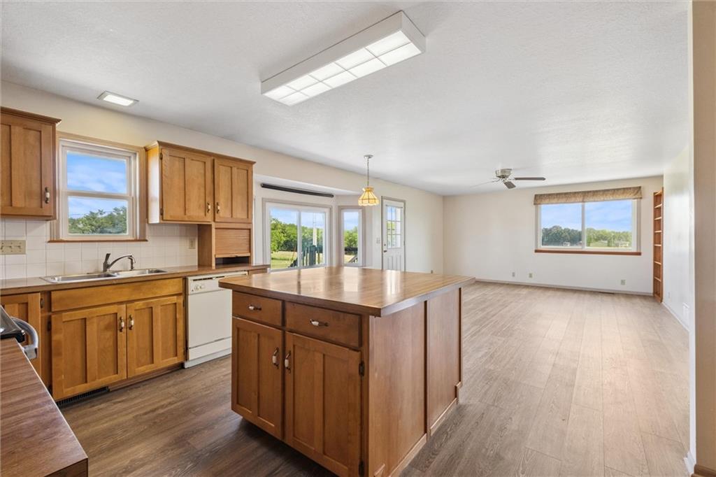 30680 243rd Street Property Photo 15