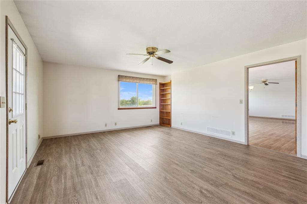 30680 243rd Street Property Photo 17