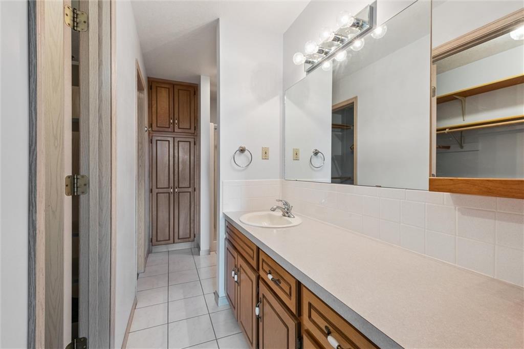 30680 243rd Street Property Photo 21