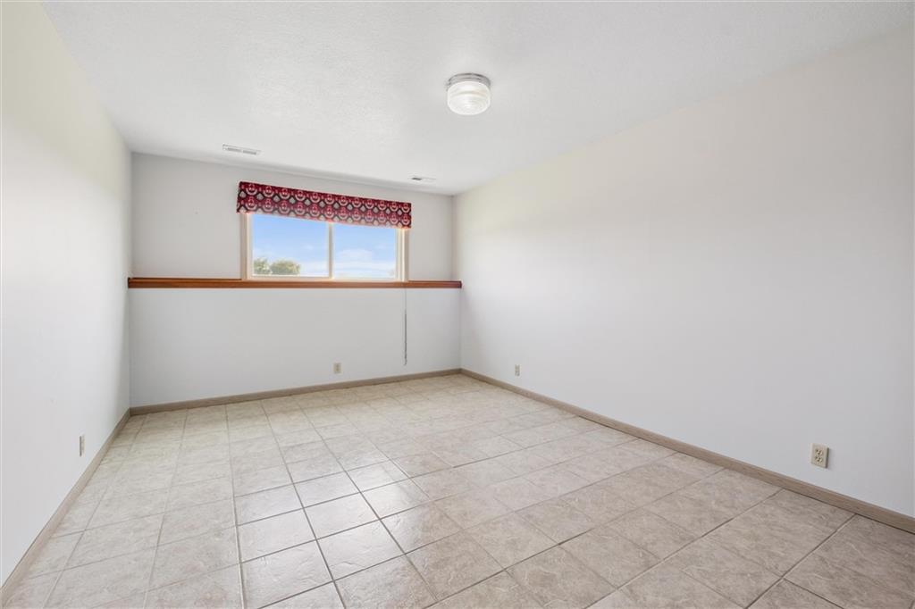 30680 243rd Street Property Photo 25