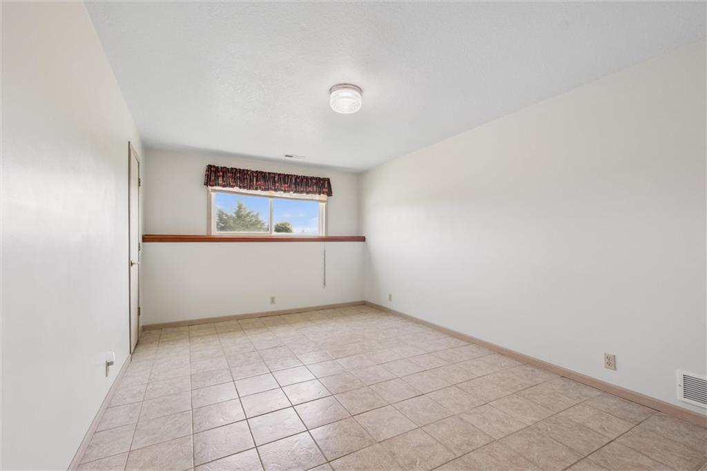 30680 243rd Street Property Photo 26