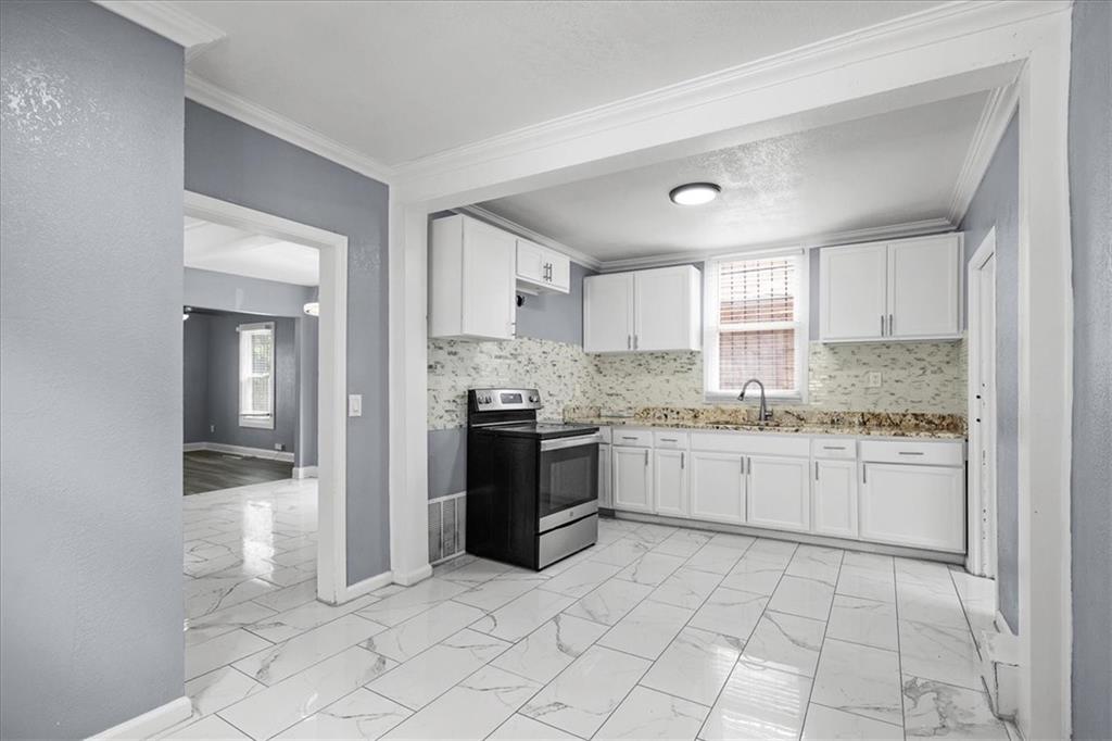 124 N Topping Avenue Property Photo 6