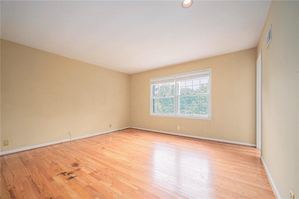 9815 Overbrook Court Property Photo 18