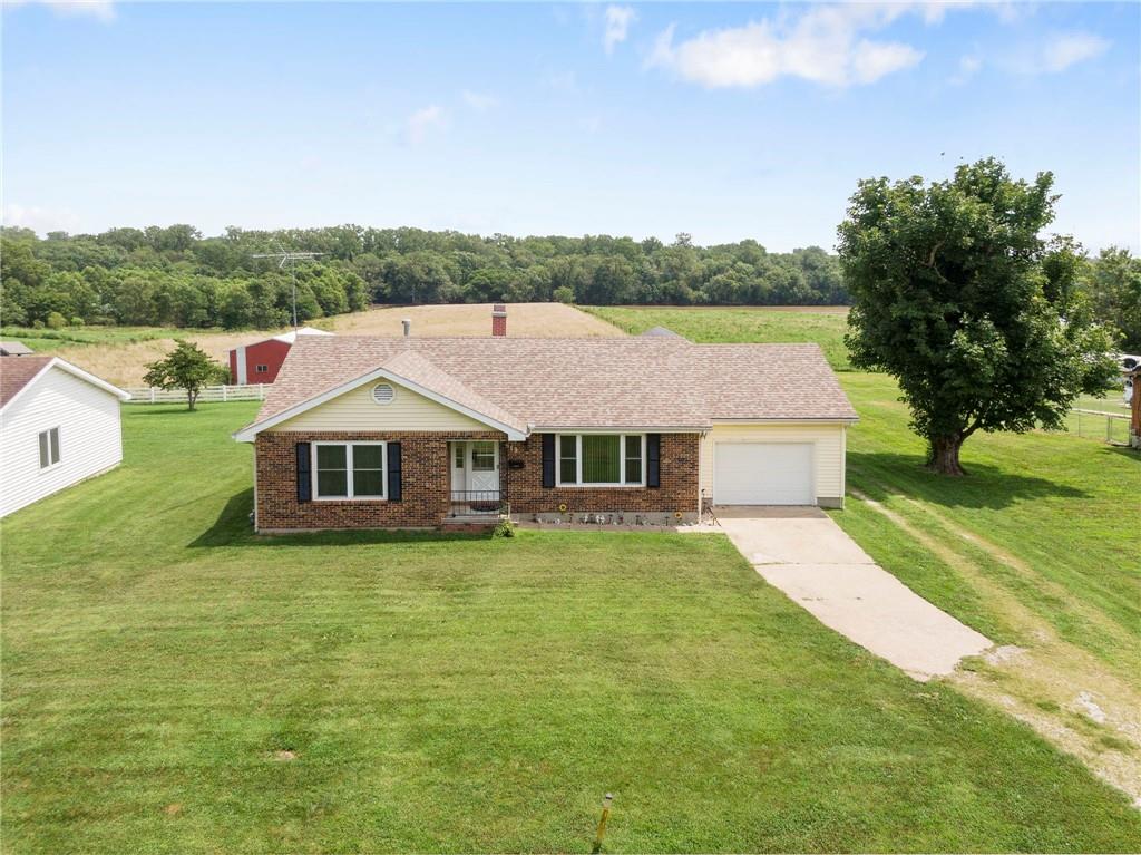 919 S Locust Street Property Photo 2