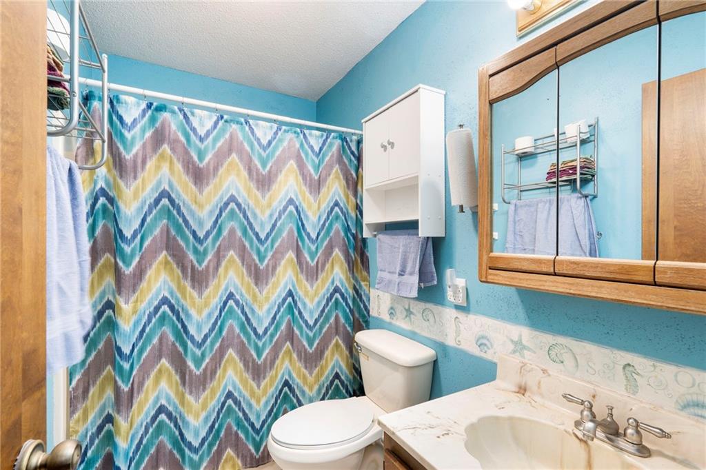 919 S Locust Street Property Photo 19