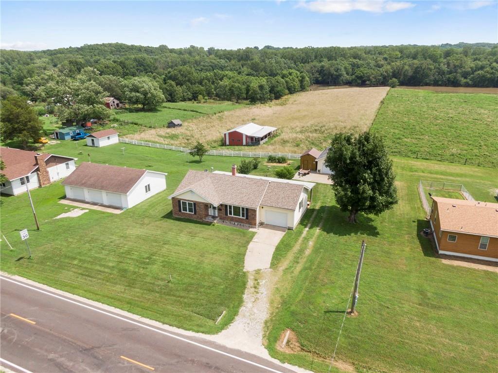 919 S Locust Street Property Photo 34