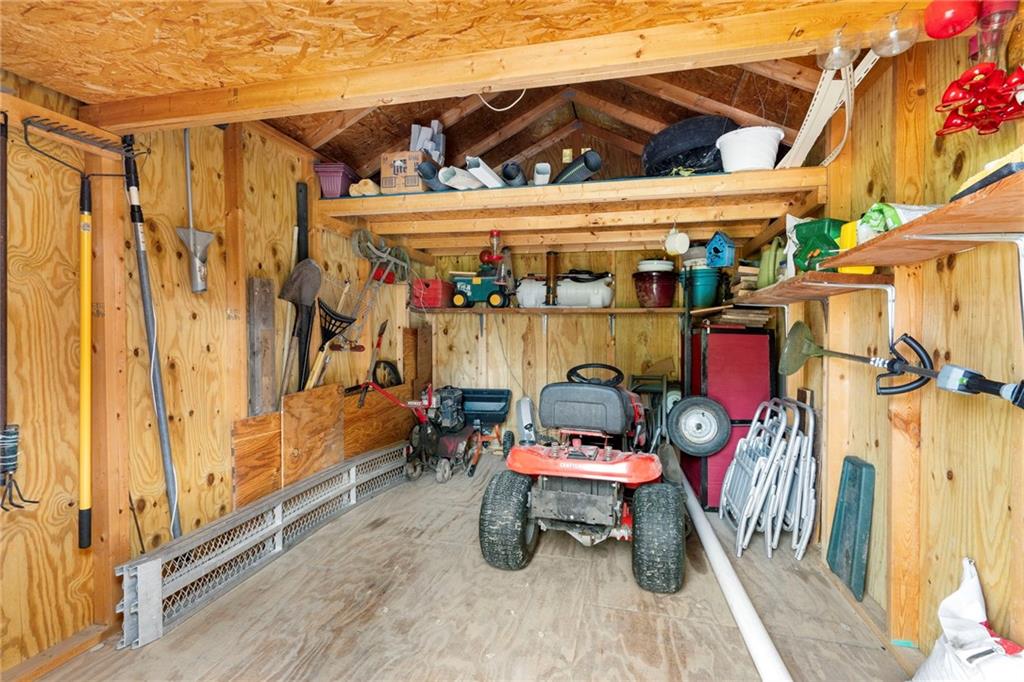 919 S Locust Street Property Photo 37