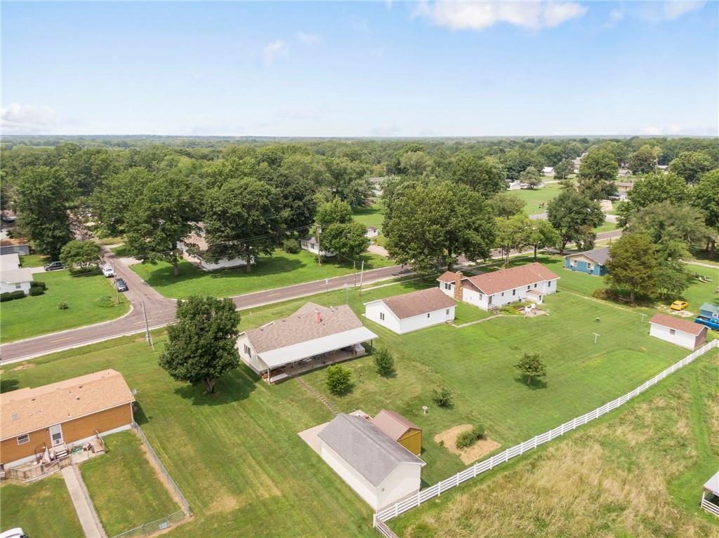 919 S Locust Street Property Photo 42