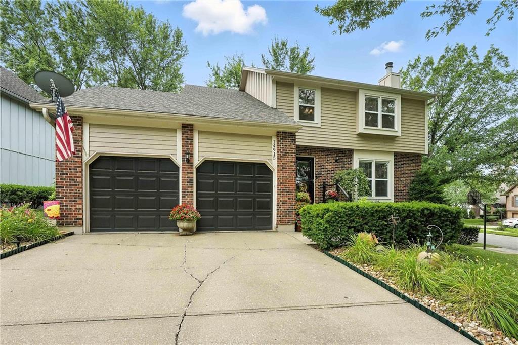 14915 W 84th Terrace Property Photo 3