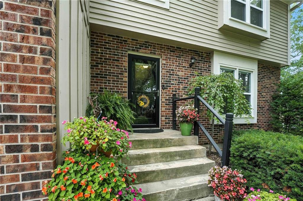 14915 W 84th Terrace Property Photo 5