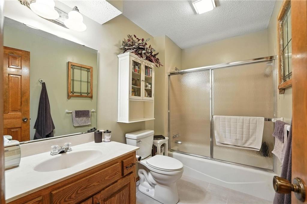 14915 W 84th Terrace Property Photo 24