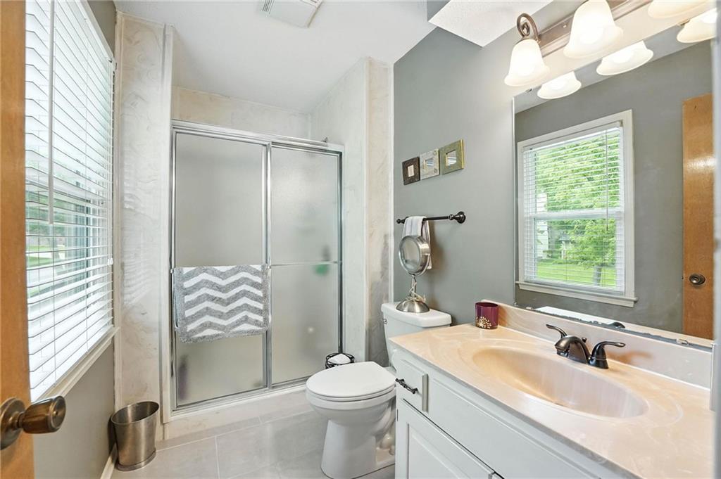 14915 W 84th Terrace Property Photo 28