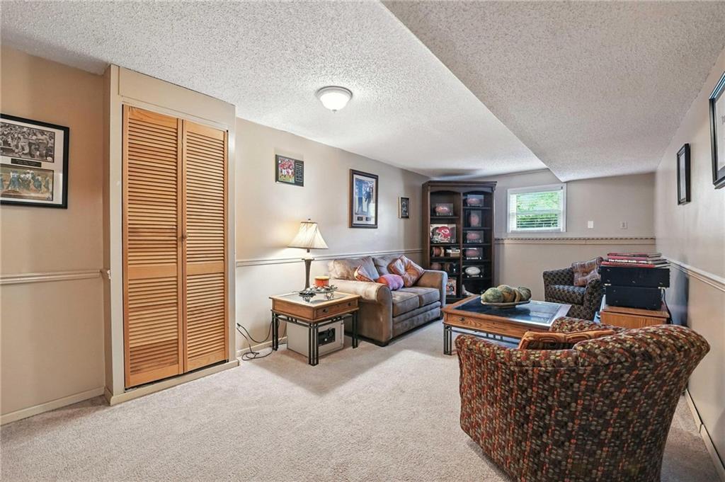 14915 W 84th Terrace Property Photo 29