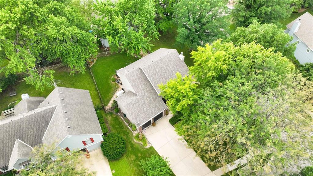 14915 W 84th Terrace Property Photo 39