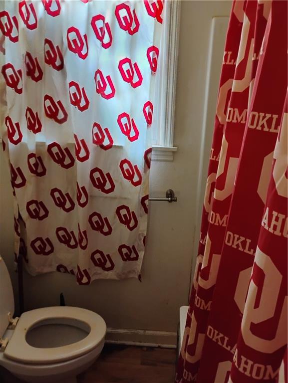 213 E Carlton Street Property Photo 11