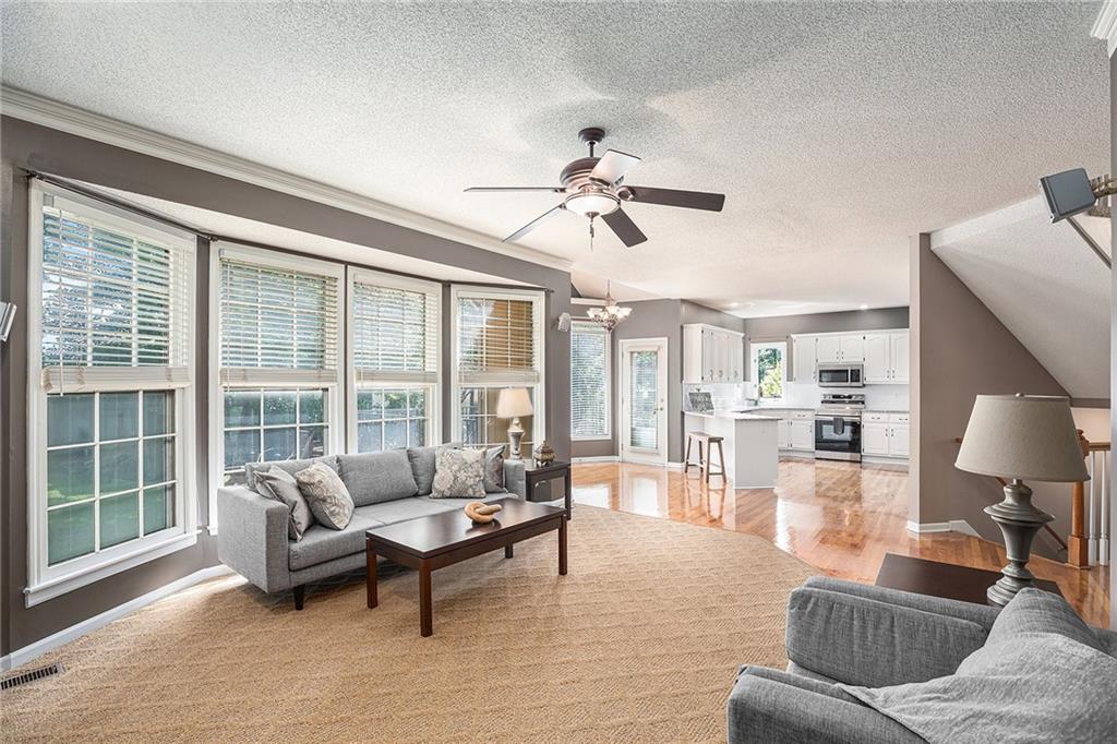 12131 S Rene Street Property Photo 10