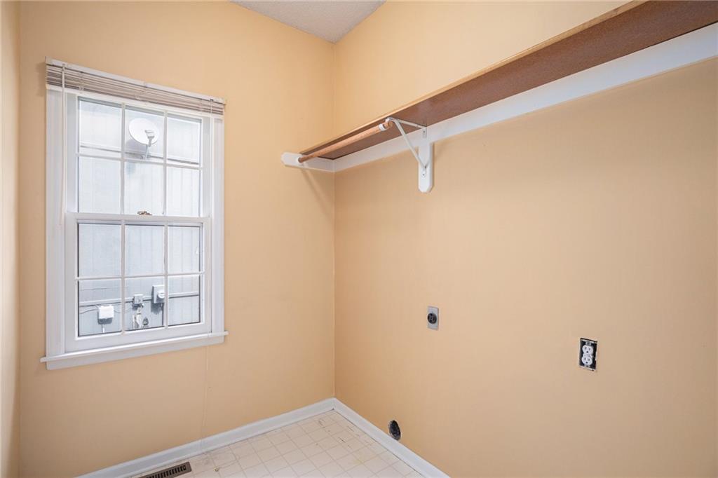 12131 S Rene Street Property Photo 18