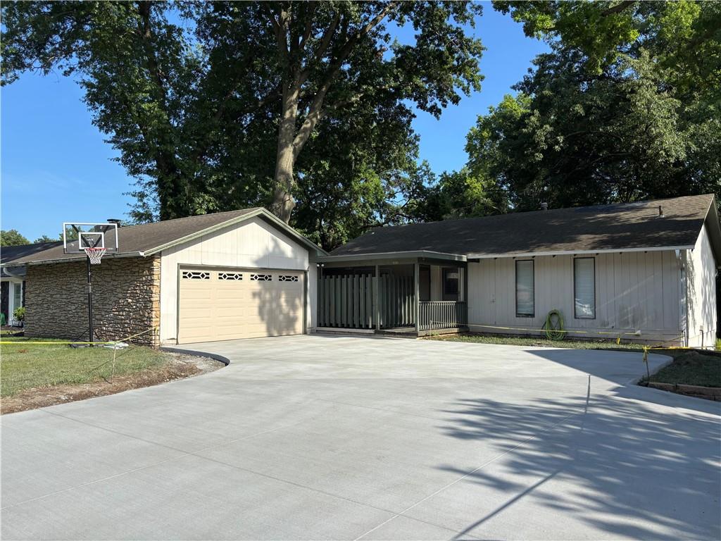5110 N Mockingbird Lane Property Photo 1