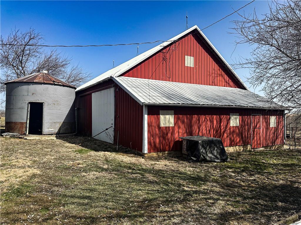 25998 Hemlock Road Property Photo 2
