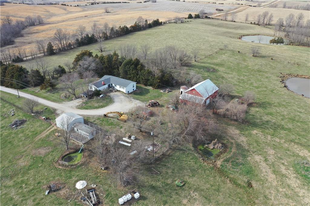25998 Hemlock Road Property Photo 4
