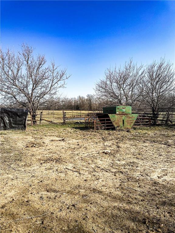 25998 Hemlock Road Property Photo 6