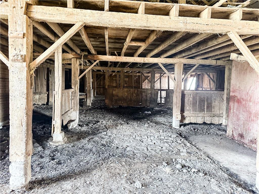 25998 Hemlock Road Property Photo 18