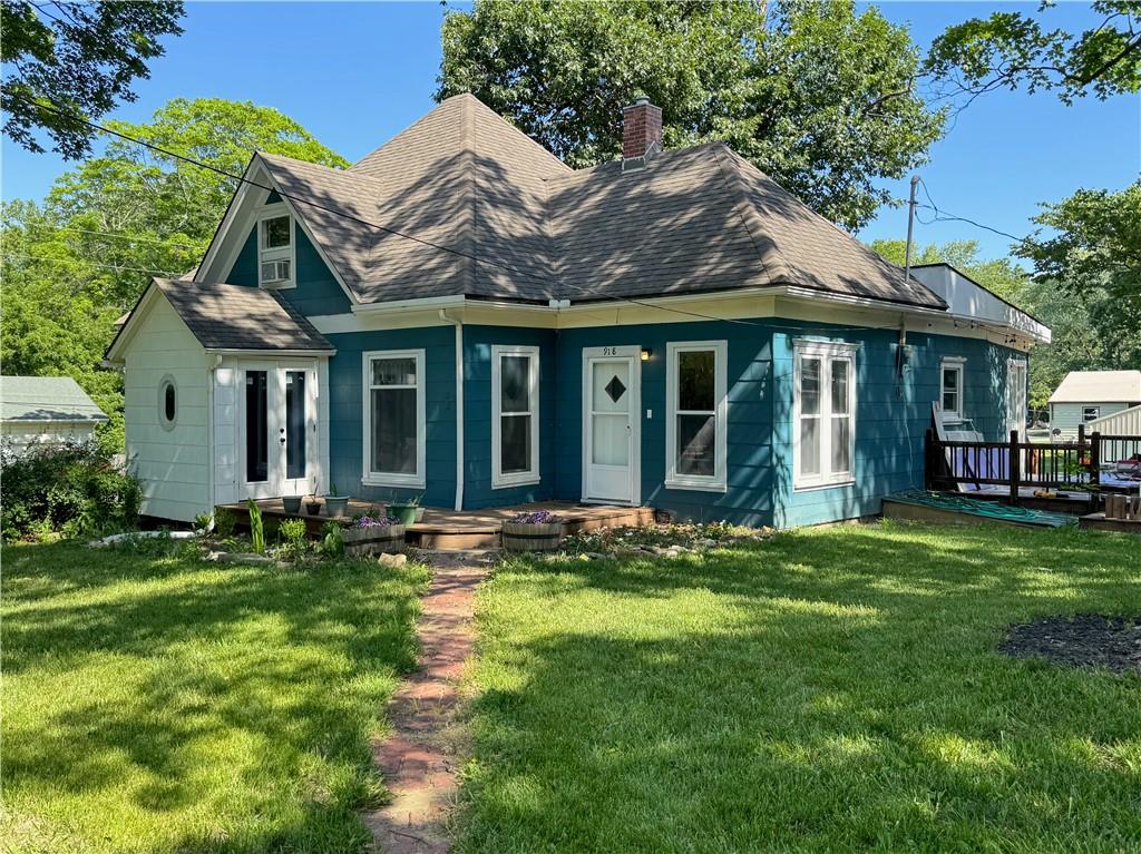 918 Elm Street