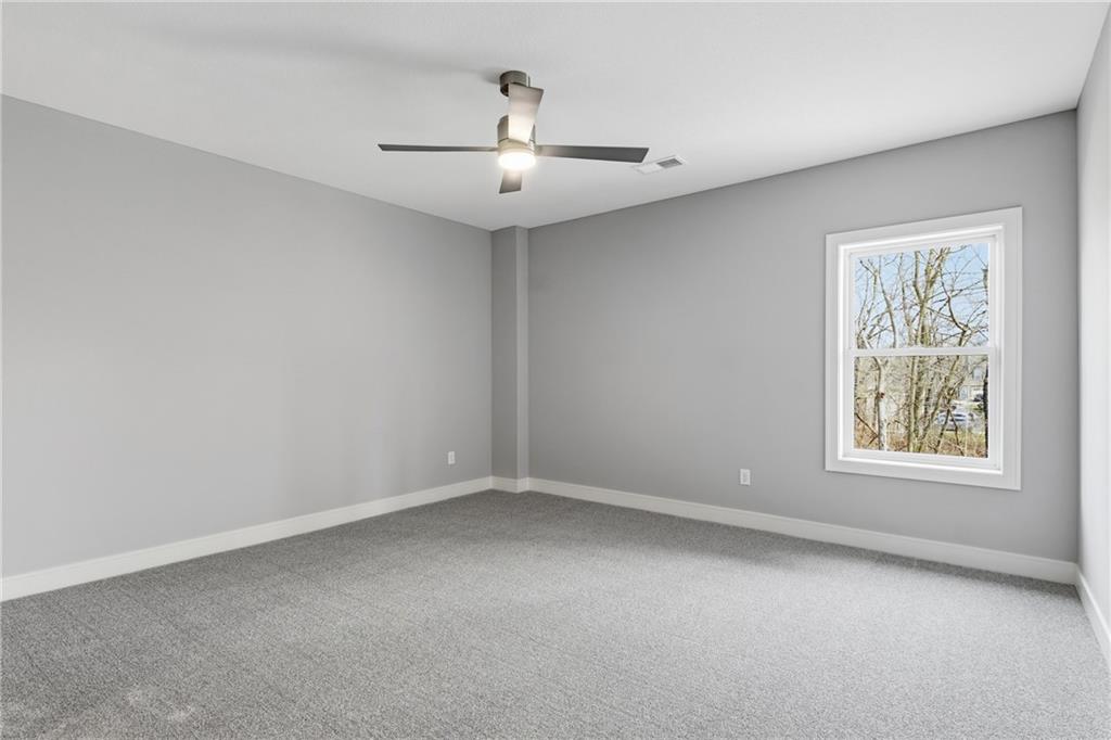 8841 N Kentucky Avenue Property Photo 17