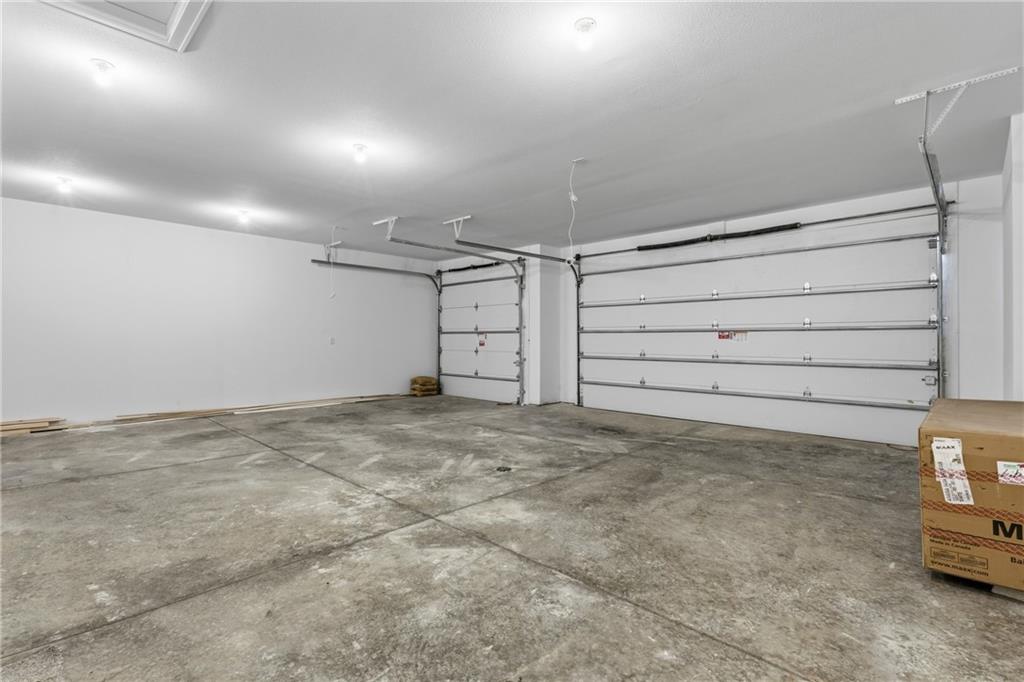 8841 N Kentucky Avenue Property Photo 32
