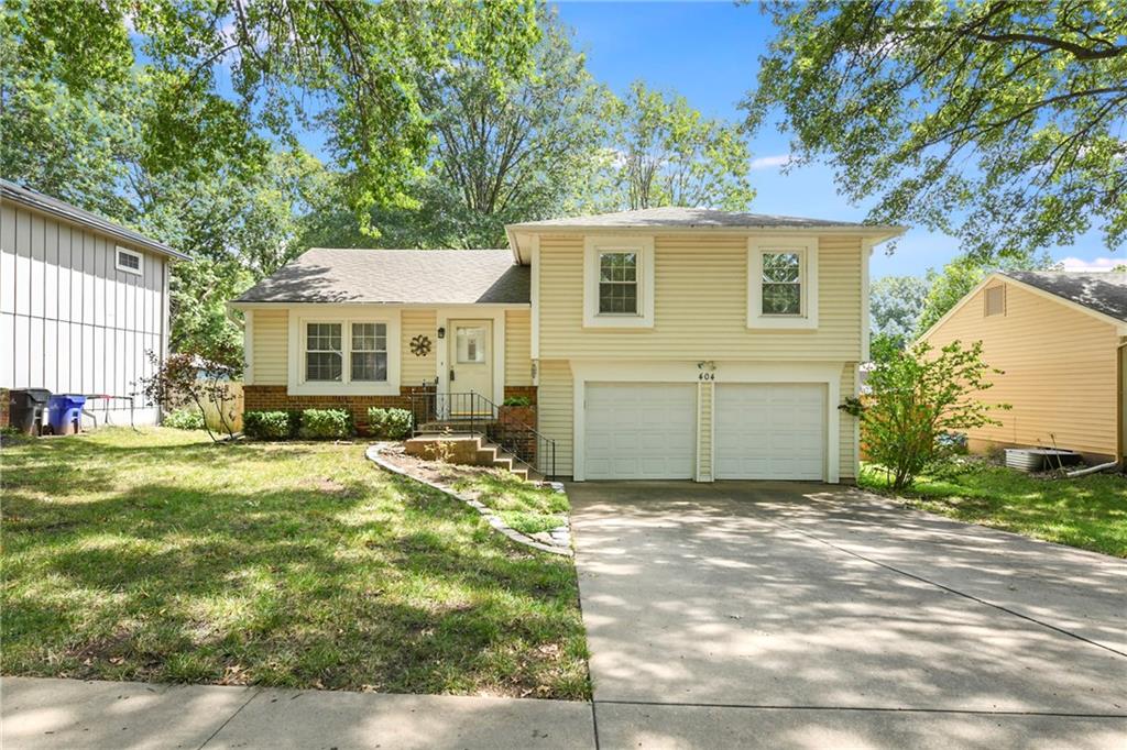 404 S Meadowbrook Lane Property Photo 1