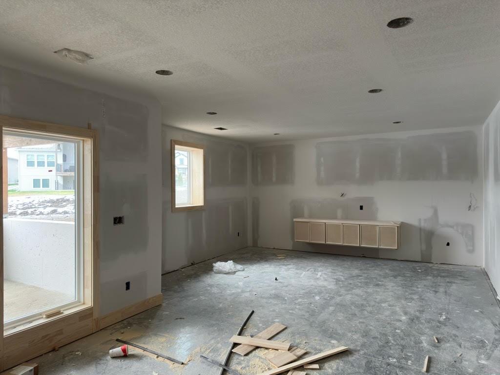 12705 W 174th Street Property Photo 14