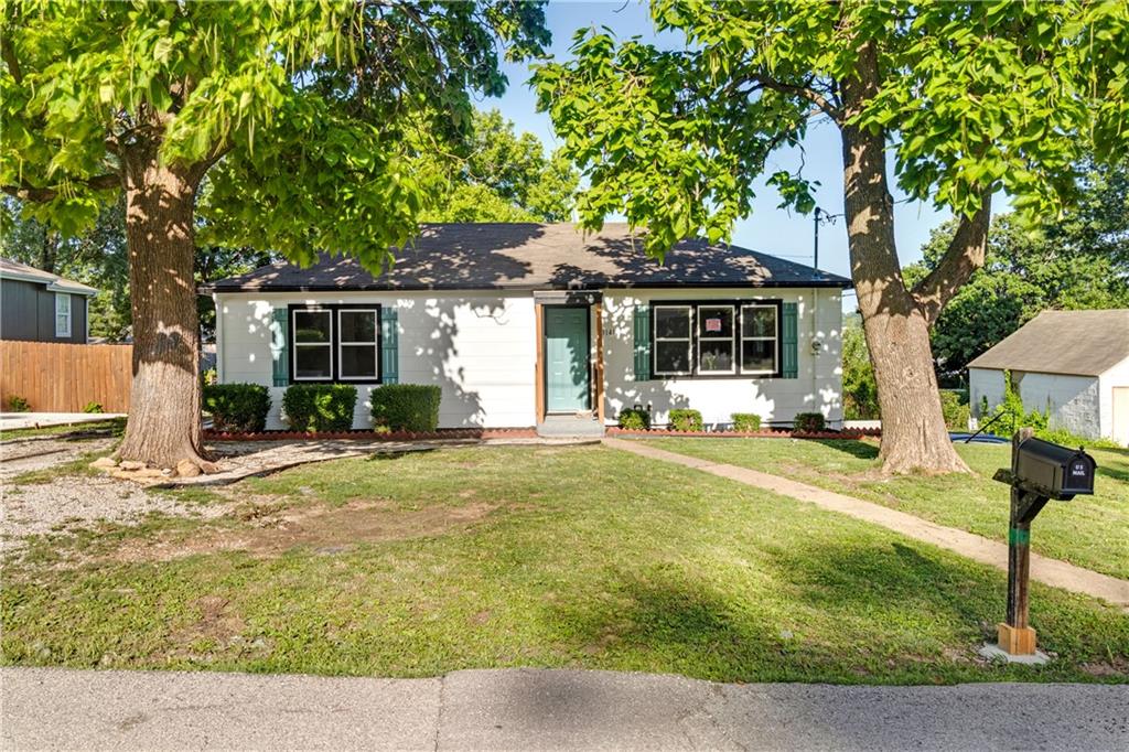 3141 S 37th Street Property Photo 1