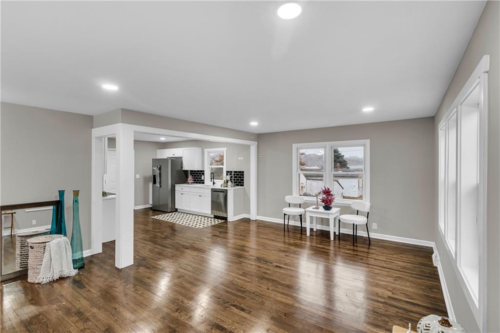 3141 S 37th Street Property Photo 5