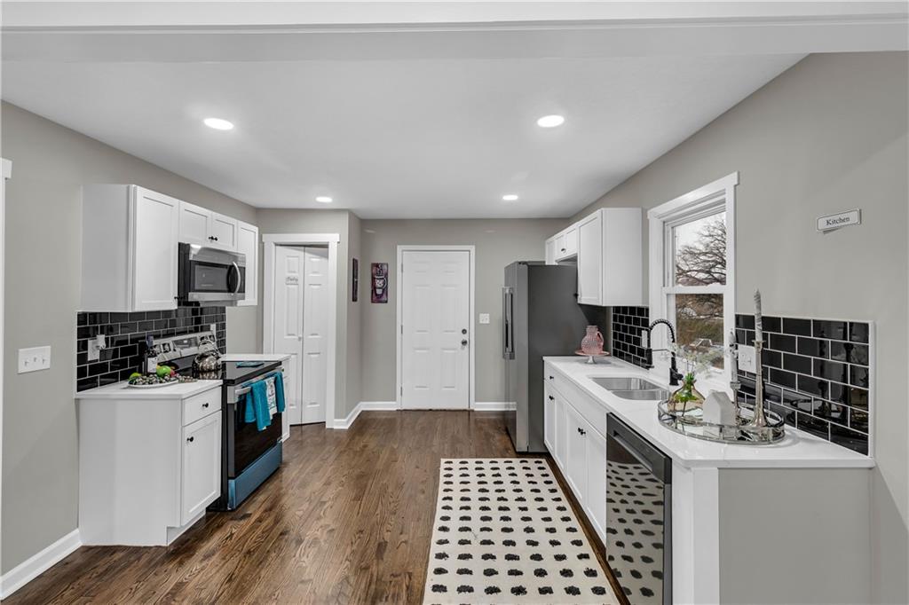 3141 S 37th Street Property Photo 13