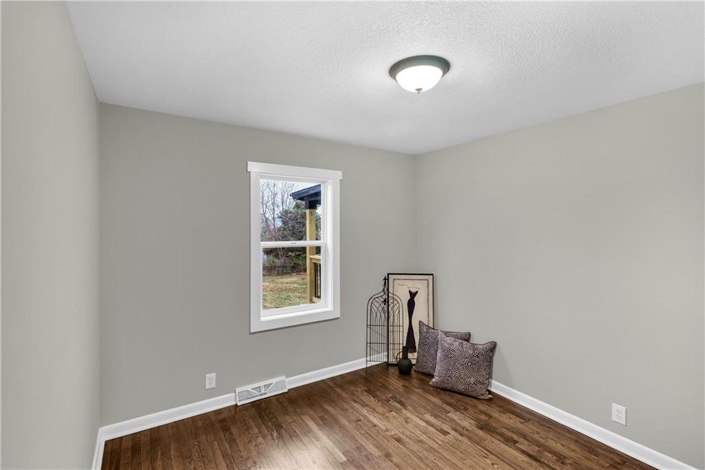 3141 S 37th Street Property Photo 19