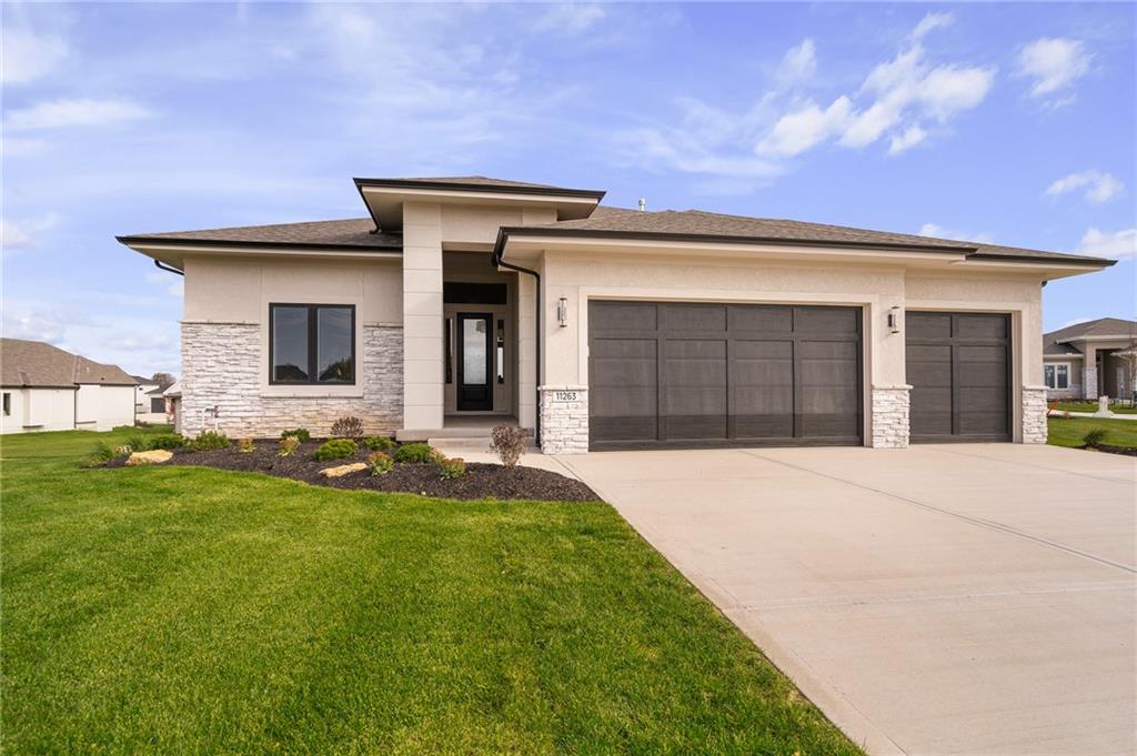 11263 S Gleason Road Property Photo 1