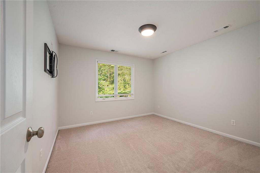5812 N Ames Avenue Property Photo 34