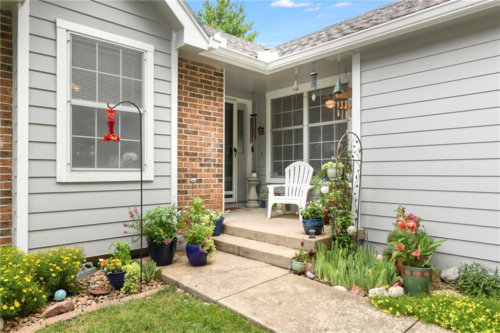 16612 E 53rd Street Property Photo 1