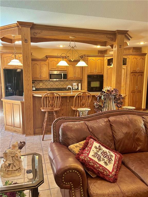 107 W Mckinley Street Property Photo 6