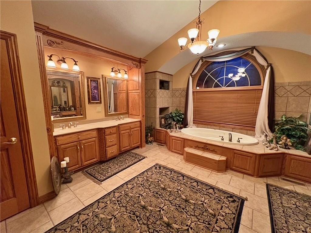 107 W Mckinley Street Property Photo 13