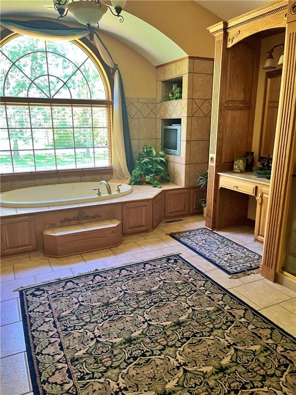 107 W Mckinley Street Property Photo 17