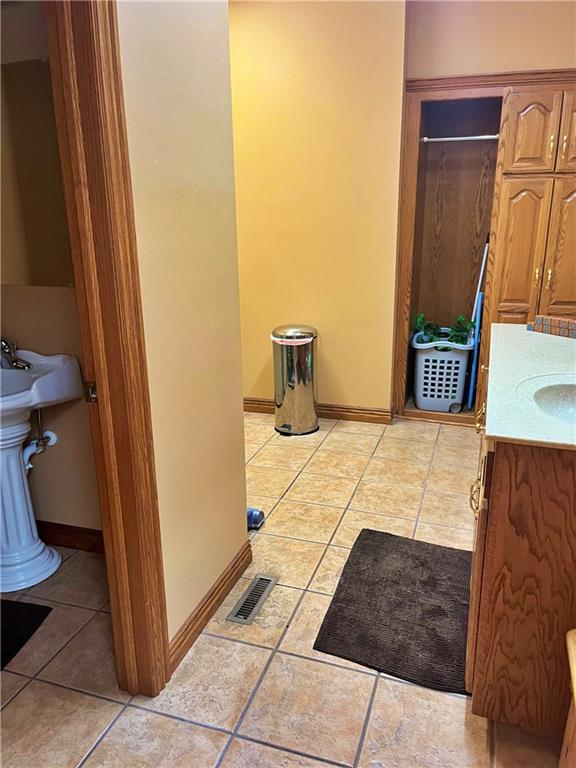 107 W Mckinley Street Property Photo 22