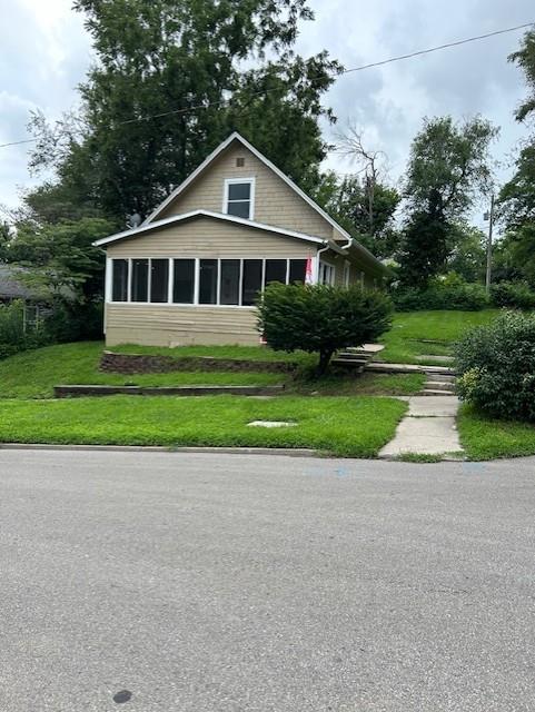 2502 S 15th Street Property Photo 1