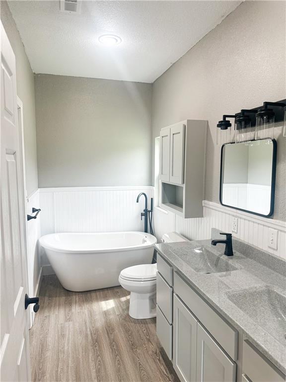 100 Brookside Court Property Photo 9